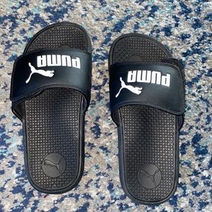 Adjustable puma slides sandals size 3 worn once